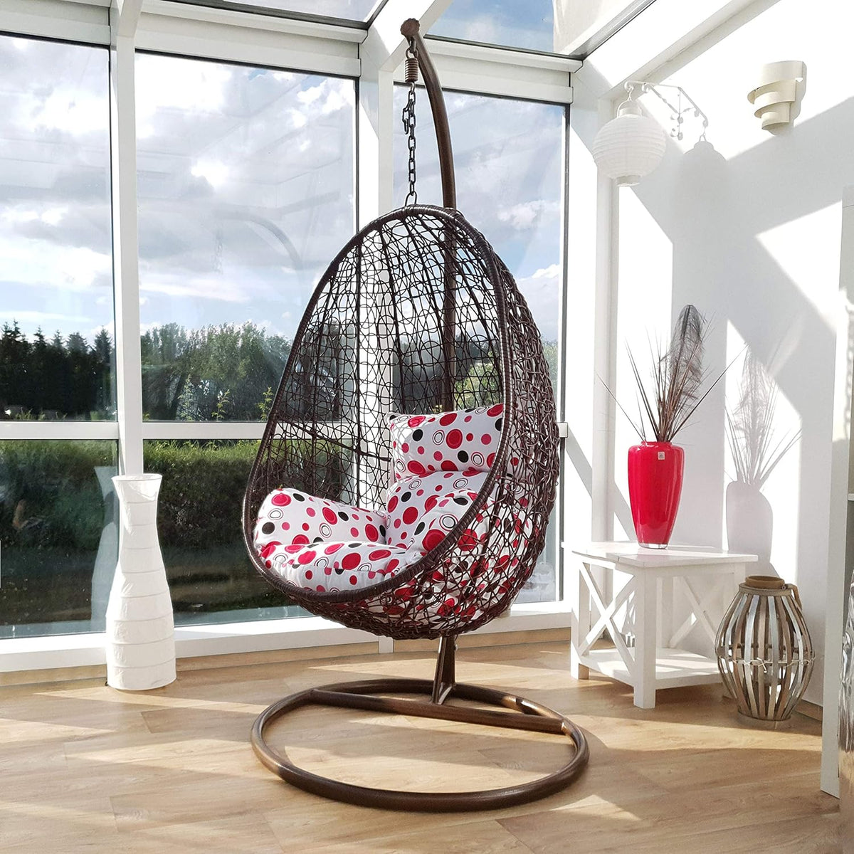 Kideo fauteuil suspendu en polyrotin - Structure métal marron avec coussins rouge blanc - Assise lounge pour 1 personne - Charge maximale 140 kg poids 27 kg